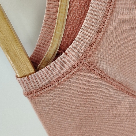 American Eagle AEO Sweatshirt Size Large Muted Pink Distressed Long Sleeve - Picture 5 of 7